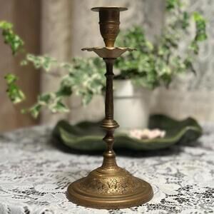 Elegant Vintage Ornate Brass Candlestick Holder